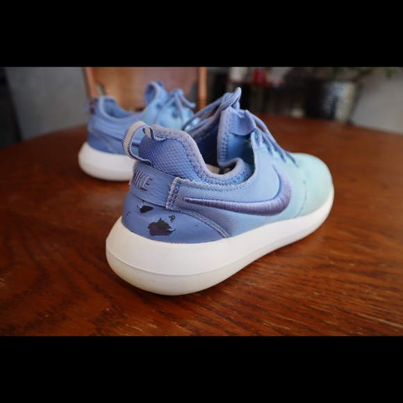 Nike Roshe Two 2.0 Ombré Shoes - Picture 3 of 4